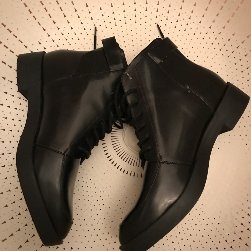 Urban Outfitters Buckle Lace Up Low Cut Boots - Picture 5 of 5